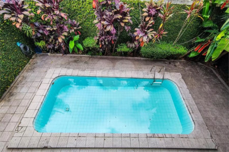 Sobrado à venda com 4 quartos, sendo 2 suítes,  em Jardim Morumbi, São Paulo, SP