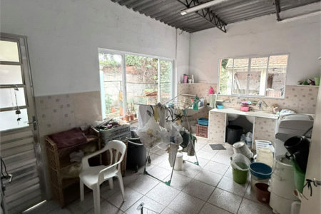 Casa à venda com 3 quartos, sendo 1 suíte, em Chora Menino, São Paulo, SP