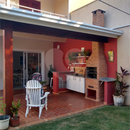 Casa à venda com 3 quartos, sendo 1 suíte,  no condomínio Residencial Grape Village, Vinhedo - SP