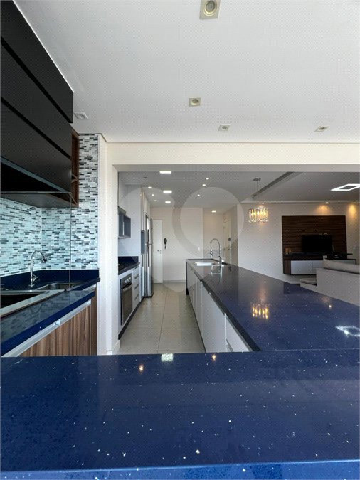 Apartamento à venda com 3 quartos, sendo 1 suíte,  em Vila Suissa, Mogi das Cruzes, SP