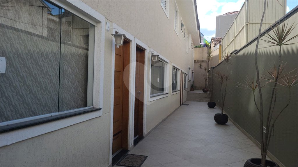 Casa à venda ou para alugar com 2 suítes no condomínio Santa Teresinha, São Paulo - SP