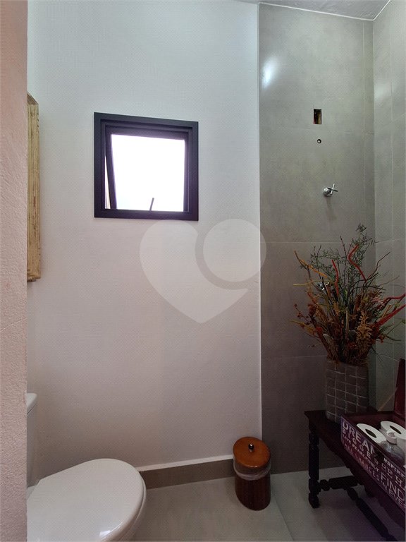Casa à venda com 3 suítes no condomínio Chácaras do Lago, Vinhedo - SP