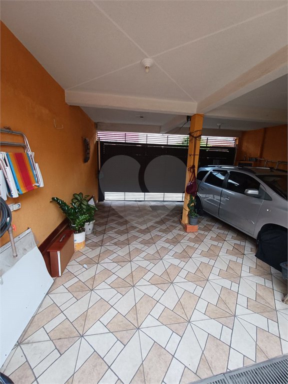 Casa à venda com 3 quartos, sendo 1 suíte,  em Jardim Santa Mônica, São Paulo, SP