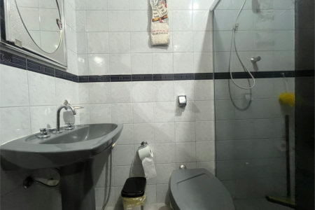 Casa à venda com 4 quartos, sendo 1 suíte,  em Jardim Franca, São Paulo, SP