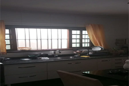Casa à venda com 3 quartos, sendo 1 suíte,  em Lapa de Baixo, São Paulo, SP