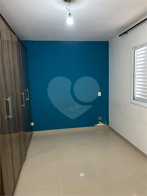 Casa à venda com 3 quartos, sendo 1 suíte,  no condomínio Village St. Louis, São Paulo - SP