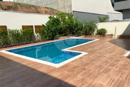 Linda casa Condomínio Santa Isabel I