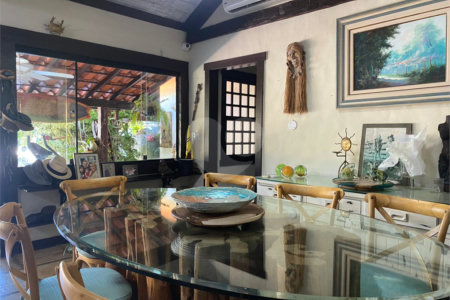 Casa à venda com 6 quartos, sendo 4 suítes, em Canto, Armação dos Búzios, RJ