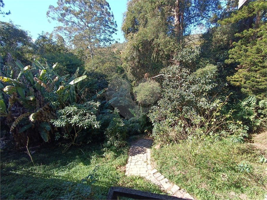 Chácara à venda com 4 quartos, sendo 1 suíte, em Vila Vilma (mailasqui), São Roque, SP