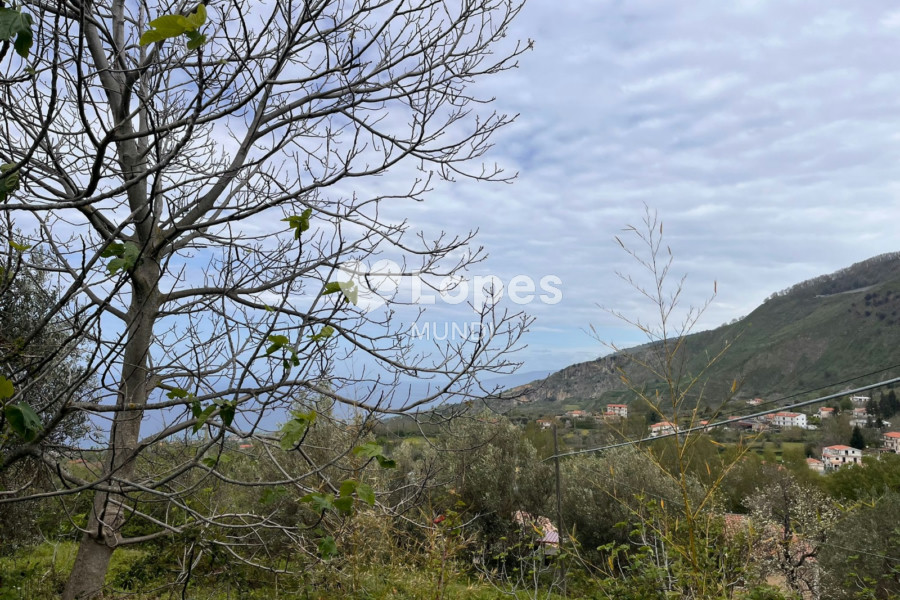 Terreno à venda em San Lucido, Cosenza, Itália – 1.700 m² e vista para o mar