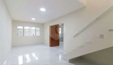 Casa à venda com 3 quartos, sendo 1 suíte,  em Jardim Peri Peri, São Paulo, SP
