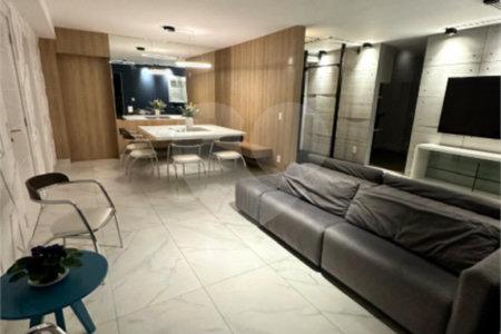 Apartamento à venda com 3 quartos, sendo 1 suíte,  em Jardim Vazani, São Paulo, SP