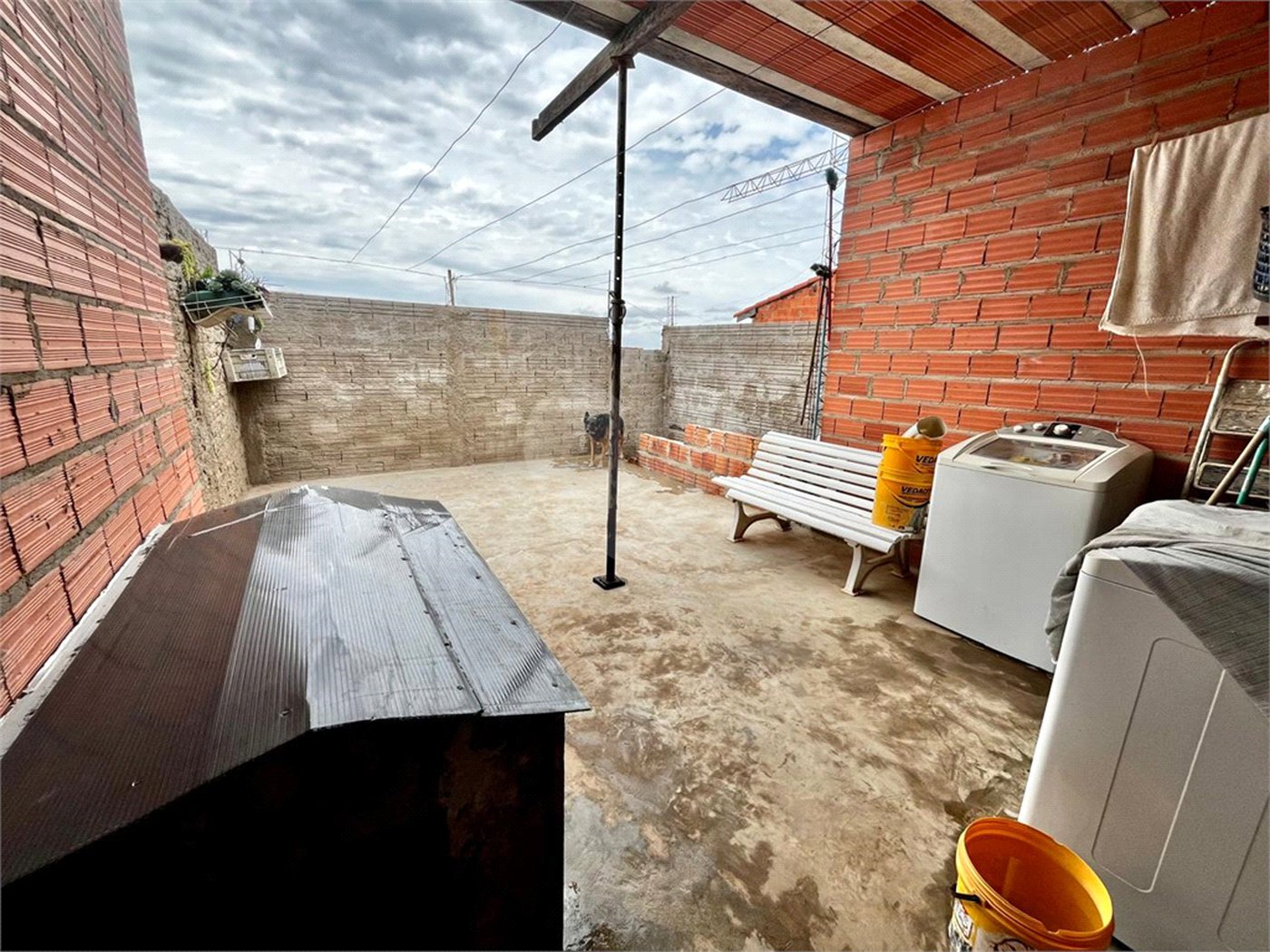 Casa à venda com 2 quartos em Vila Maria Isabel, Itapetininga, SP