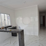 Casa à venda com 2 quartos em Vila Santa Helena, Atibaia, SP