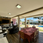 Casa à venda com 3 suítes no condomínio Golf Village, Carapicuíba - SP