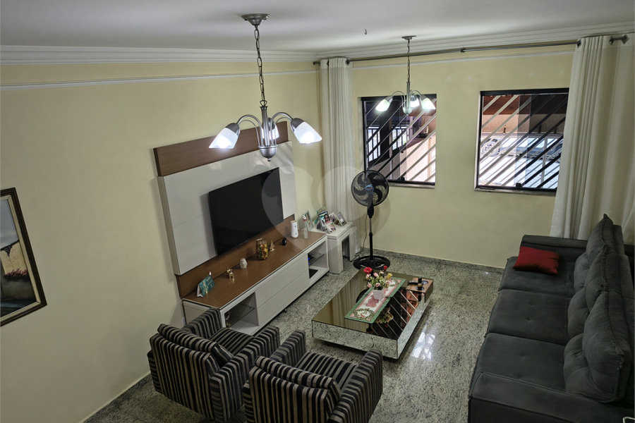 Sobrado à venda com 3 quartos, sendo 1 suíte, em Tremembé, São Paulo, SP
