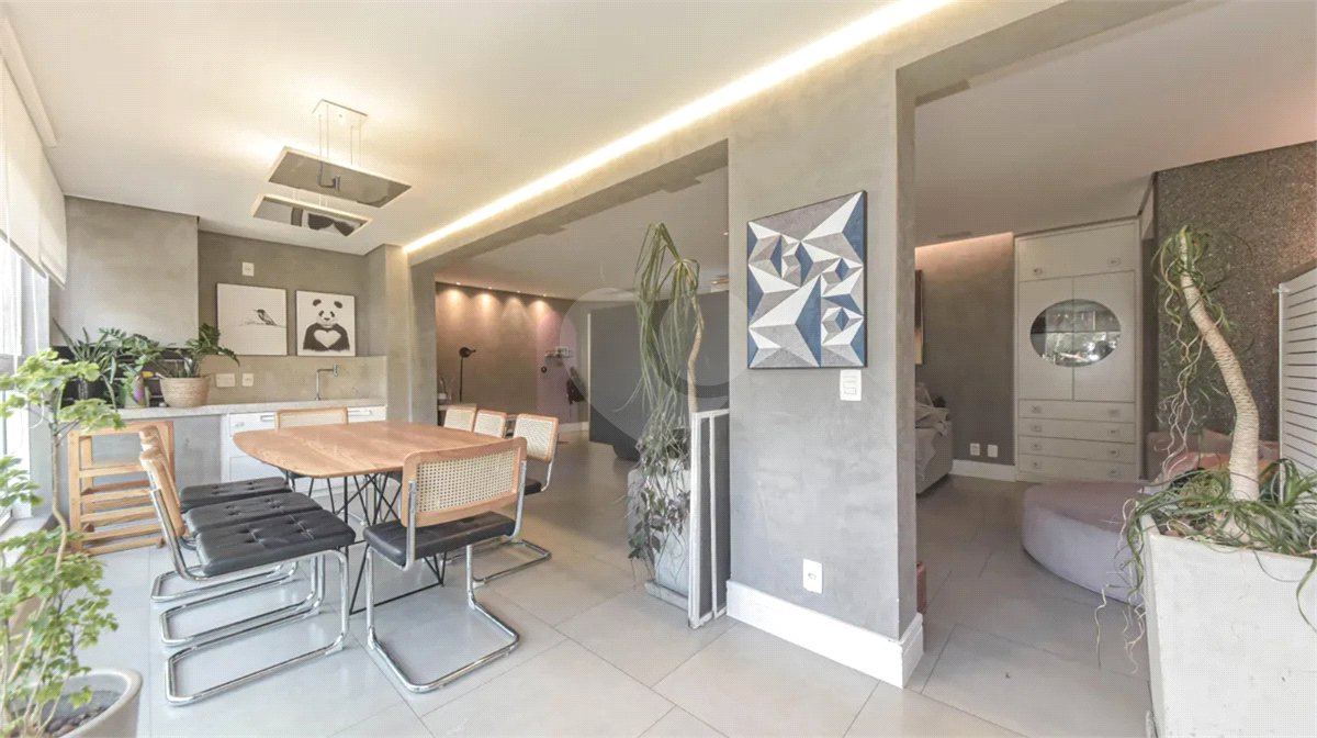 Apartamento à venda com 3 suítes em Vila Gertrudes, São Paulo, SP