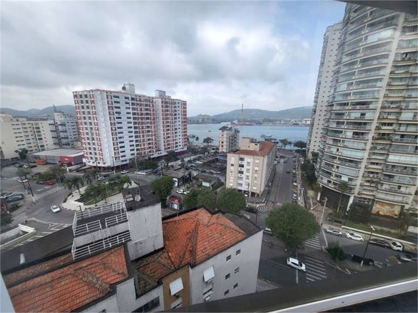 Apartamento Residencial à venda, Ponta da Praia, Santos - AP0300.