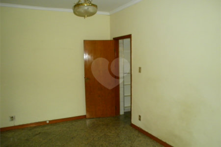 Sobrado à venda com 4 quartos em Vila Maria Alta, São Paulo, SP