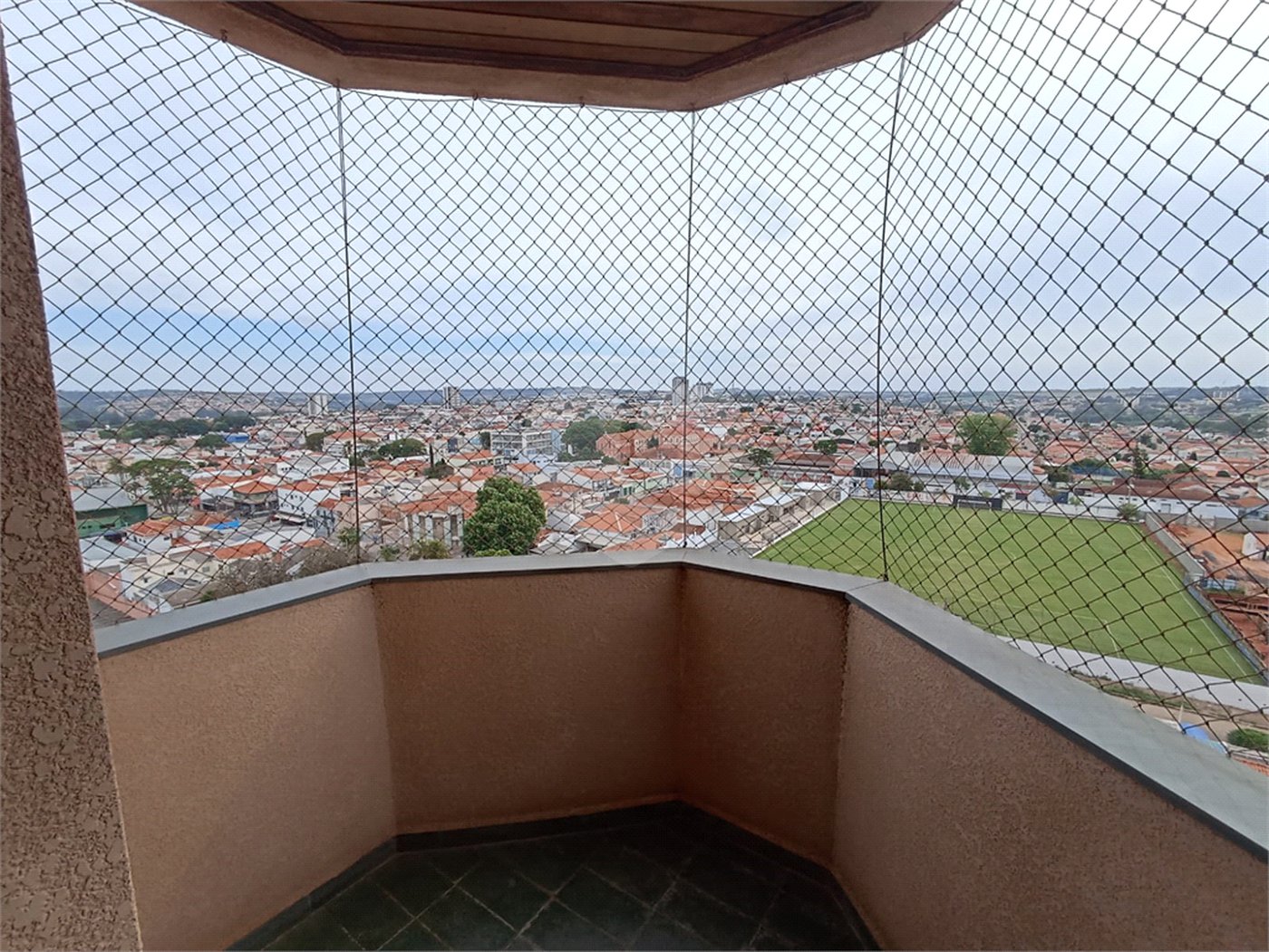 Apartamento à venda com 2 quartos, sendo 1 suíte, em Vila Maria, Itapetininga, SP