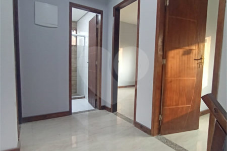 Casa à venda com 4 quartos, sendo 1 suíte, em Campo Grande, Rio de Janeiro, RJ