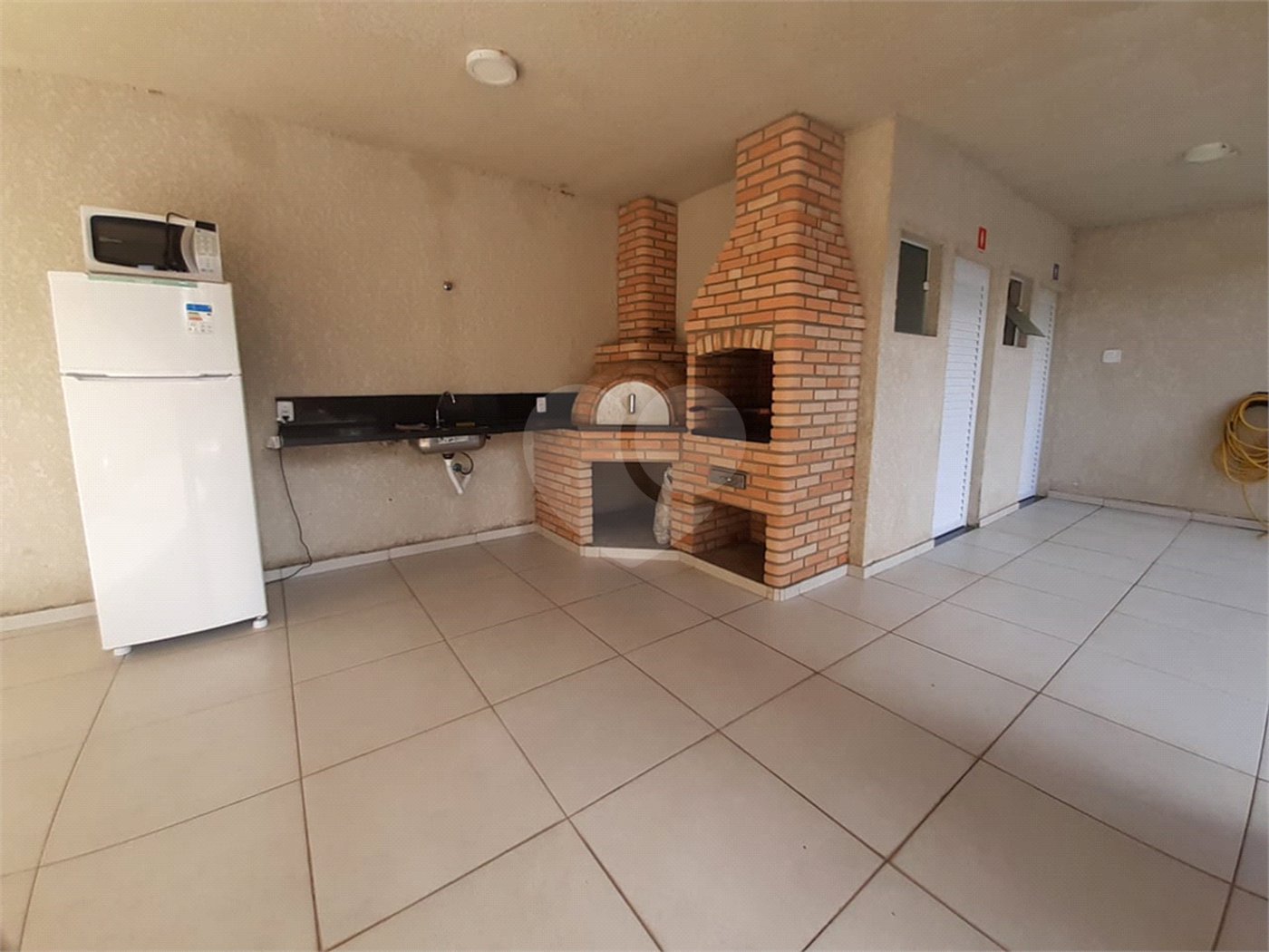 Apartamento à venda com 2 quartos, sendo 1 suíte, em Chácaras Reunidas São Jorge, Sorocaba, SP