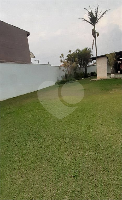 Casa à venda com 5 quartos, sendo 1 suíte, no Centro, Bom Jesus dos Perdões, SP