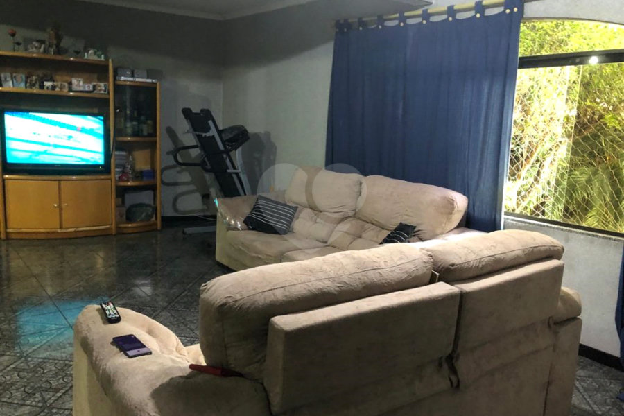 Sobrado à venda com 5 quartos, sendo 2 suítes, em Vila Maria Alta, São Paulo, SP