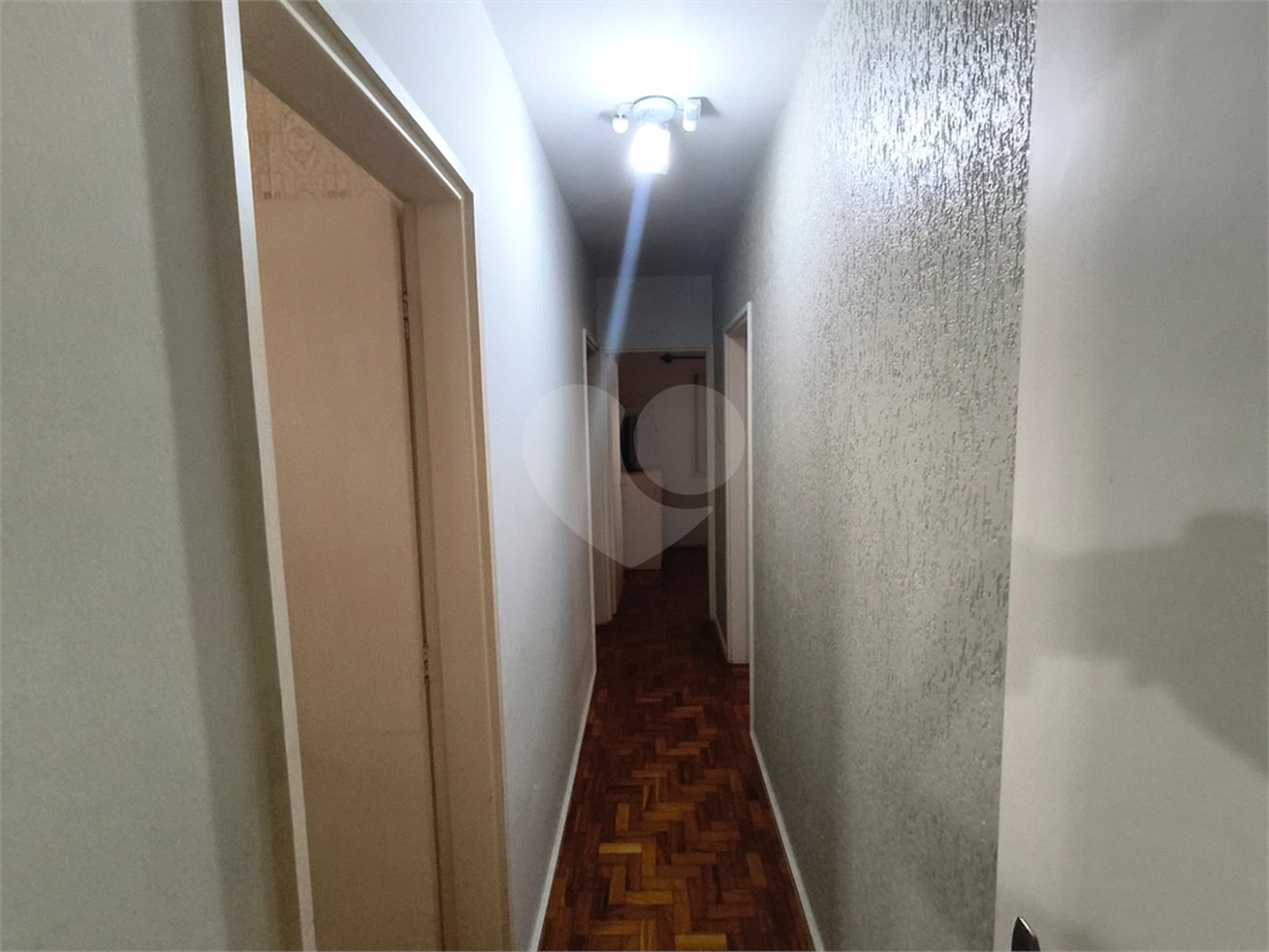 Casa à venda com 3 quartos, sendo 1 suíte, em Vila Ginez, Itapetininga, SP