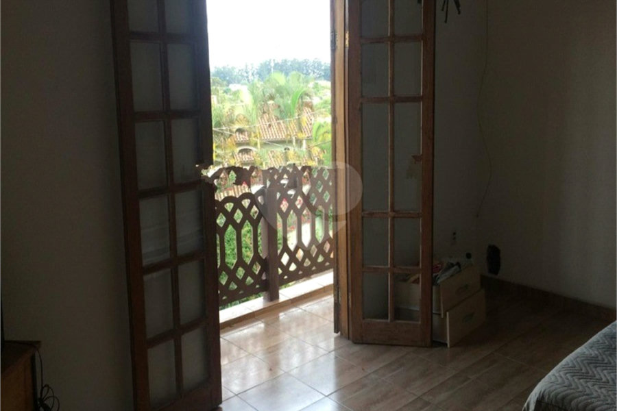 Sobrado à venda com 3 suítes em Tremembé, São Paulo, SP