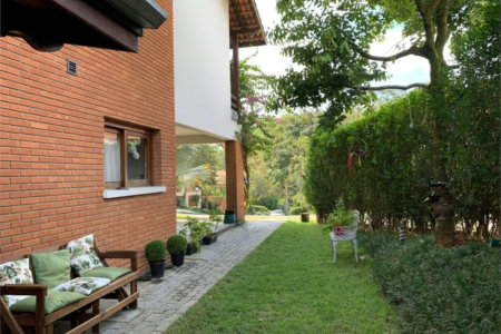 Casa à venda com 4 quartos, sendo 2 suítes, no condomínio Ype Branco 2, São Paulo - SP