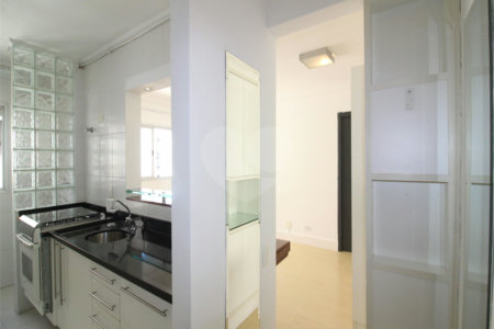 Apartamento à venda com 1 quarto em Indianópolis, São Paulo, SP