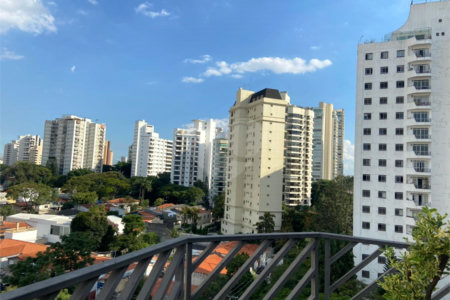 Apartamento à venda com 4 quartos, sendo 1 suíte, em Campo Belo, São Paulo, SP