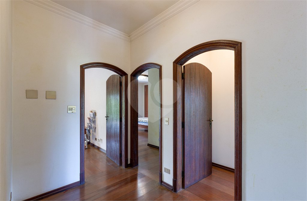 Casa à venda com 5 suítes no condomínio Chácara Flora, São Paulo - SP