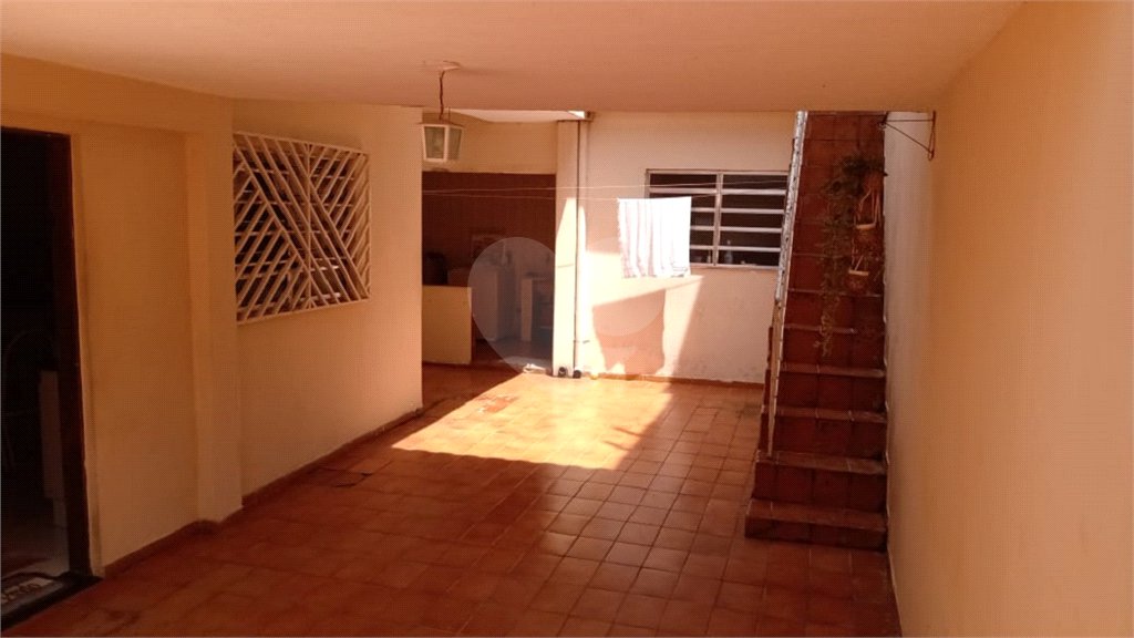 Casa à venda com 4 quartos, sendo 2 suítes,  em Jardim Terezópolis, Guarulhos, SP