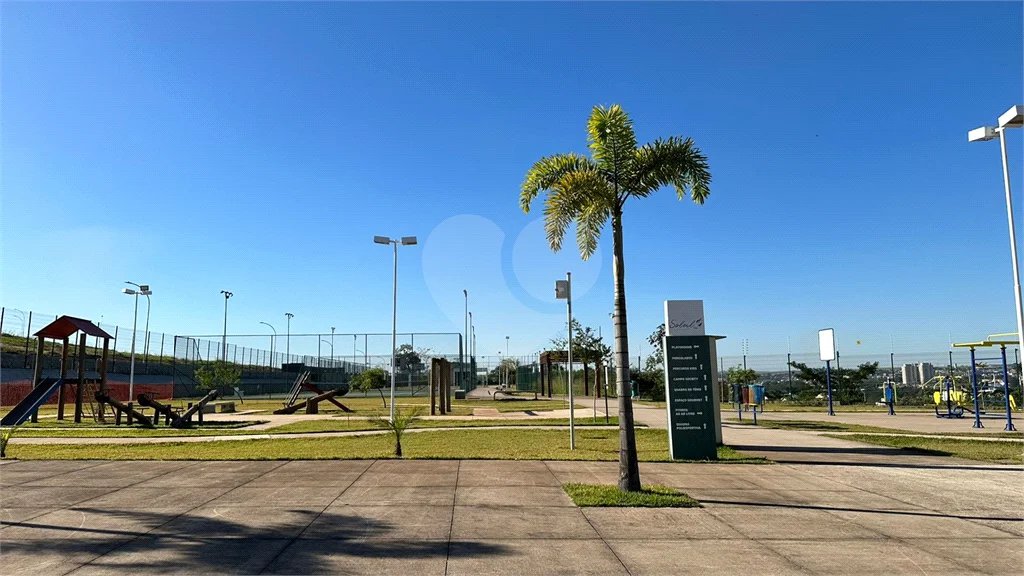 Terreno à venda no bairro Ondinhas, Condomínio Soleil em Piracicaba/SP.