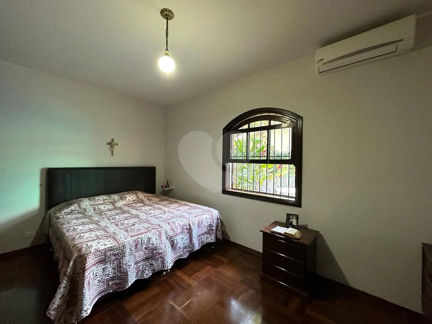 Casa assobradada à venda no bairro Nova Piracicaba, em Piracicaba/SP.