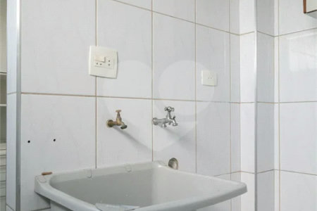 Apartamento no Cambuci com 2 dormitórios e vaga à venda