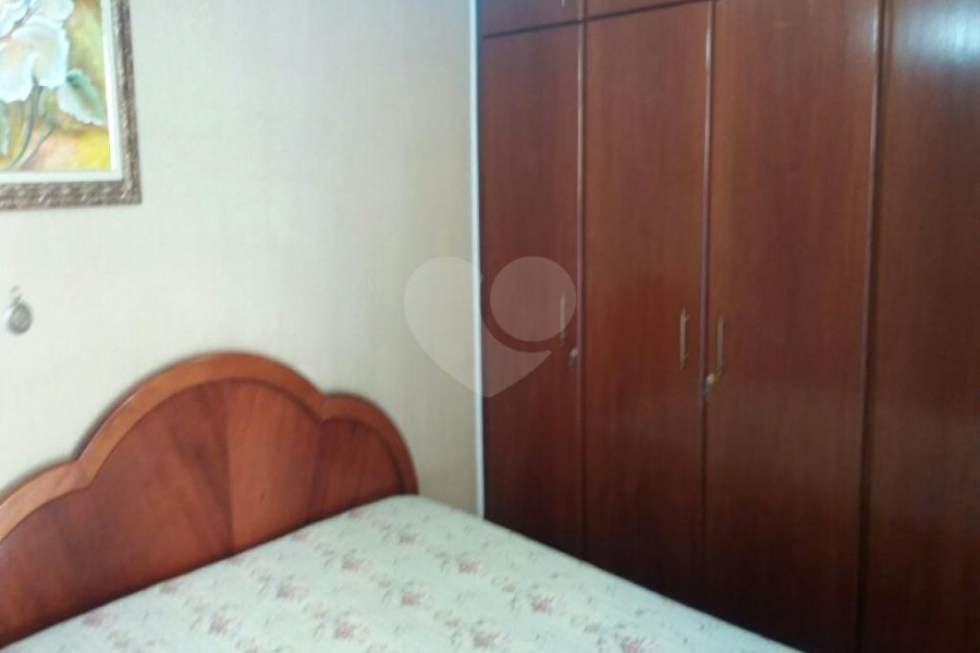 Casa à venda com 3 quartos, sendo 1 suíte,  no condomínio Alameda do Eucaliptos, São Paulo - SP