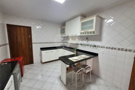 Sobrado à venda com 3 quartos, sendo 1 suíte, em Parque Vitória, São Paulo, SP
