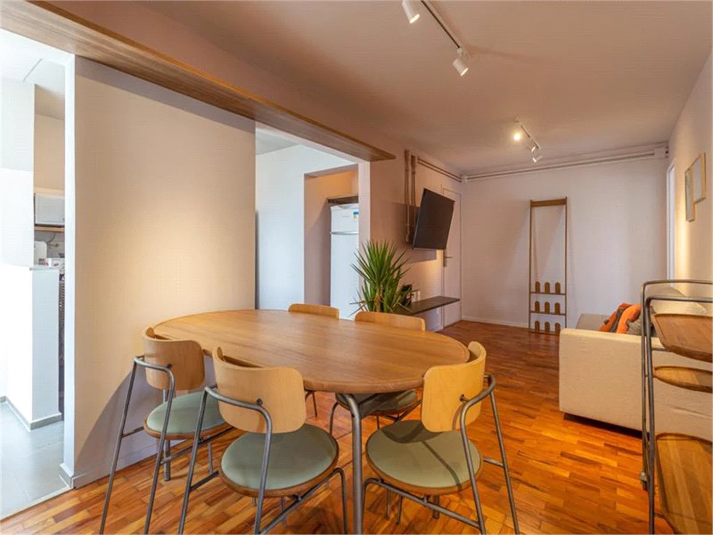 Apartamento à venda com 4 quartos, sendo 1 suíte, em Vila Cordeiro, São Paulo, SP