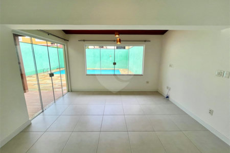 Casa Térrea à venda com 3 quartos, sendo 1 suíte,  em Cidade Universitária, Campinas, SP