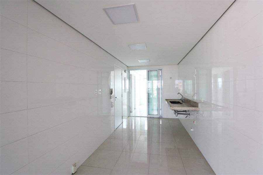 Apartamento à venda com 4 quartos, sendo 2 suítes, em Santana, São Paulo, SP