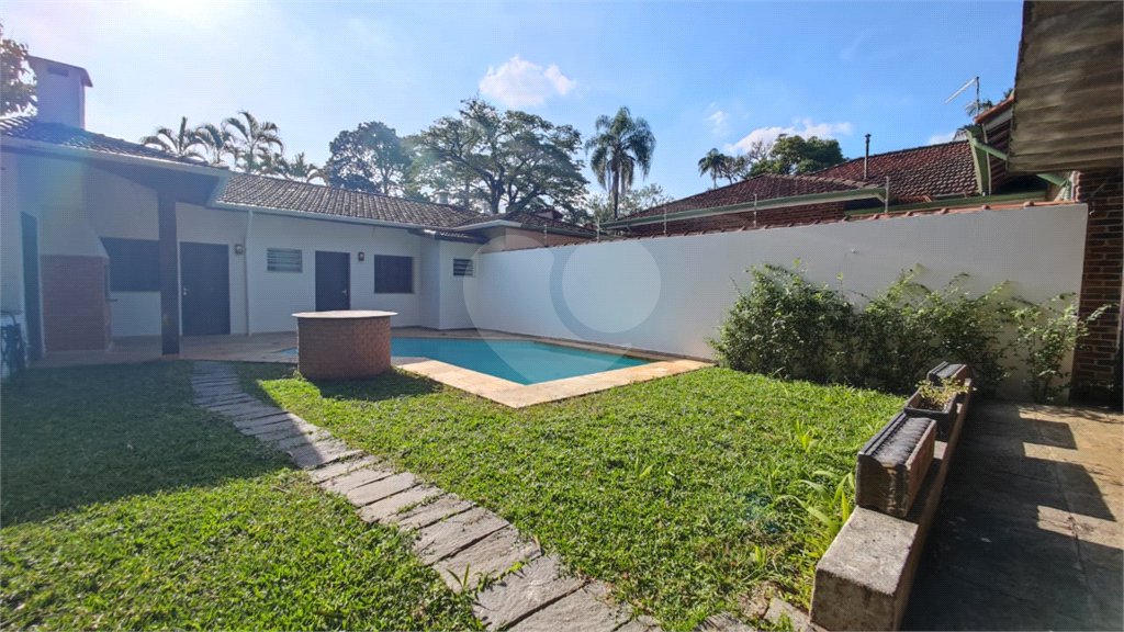 Terreno à venda com 1 suíte em Interlagos, São Paulo, SP