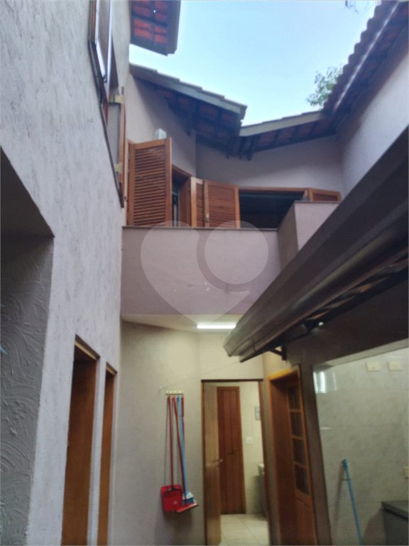 Casa à venda com 4 quartos, sendo 3 suítes, no condomínio Da Serra, São Paulo - SP