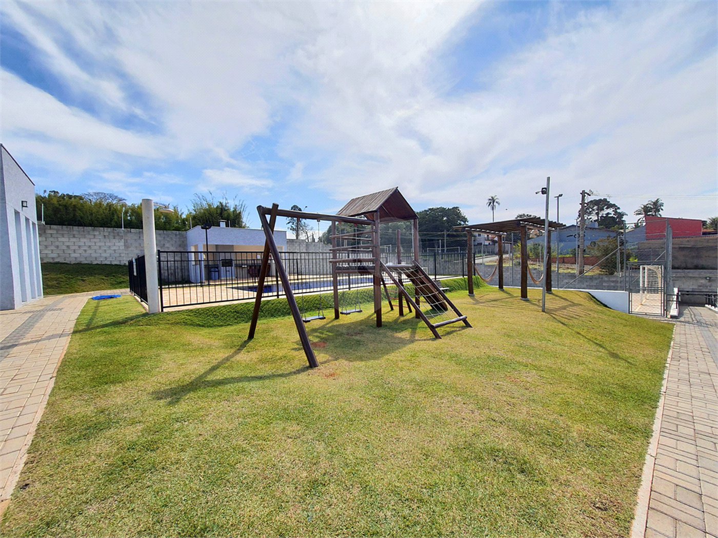 Apartamento à venda com 2 quartos em Vila Recreio, Itapetininga, SP