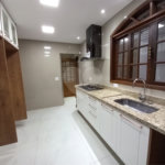 Casa à venda com 4 quartos, sendo 1 suíte,  em Vila Oliveira, Mogi das Cruzes, SP