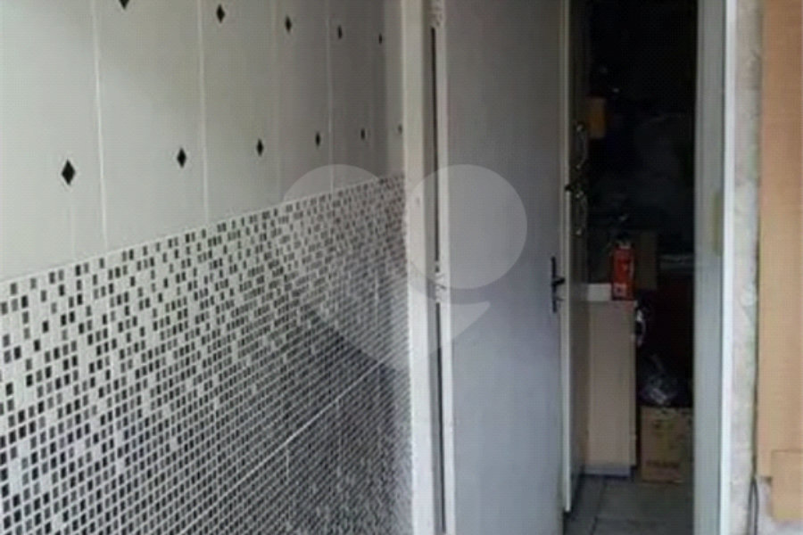 Casa à venda com 2 quartos em Vila Guedes, São Paulo, SP