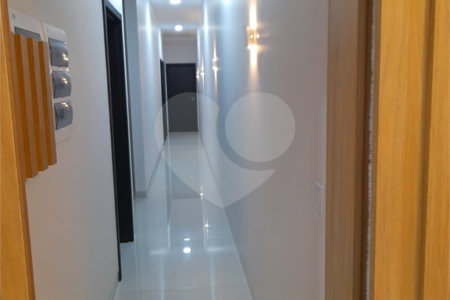 Casa à venda com 4 suítes no condomínio Quinta das Laranjeiras, Araraquara - SP