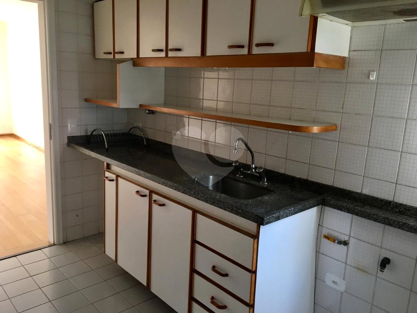 Apartamento com 3 Dormitórios sendo 1 Suíte 2 Vagas à Venda 99 m² por R$ 650.000